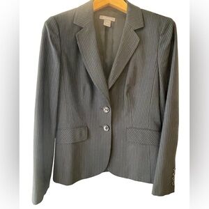 🔥Ann Taylor gorgeous size 10 all season wool women’s blazer! Beautiful quality!